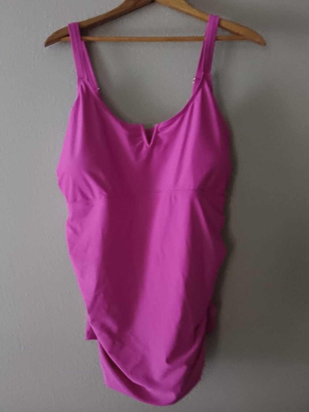 Women's pink swim top size 3XL